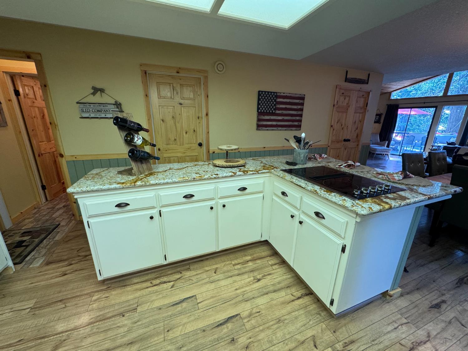 41031 Windwood Ln, Shaver Lake, CA 93664