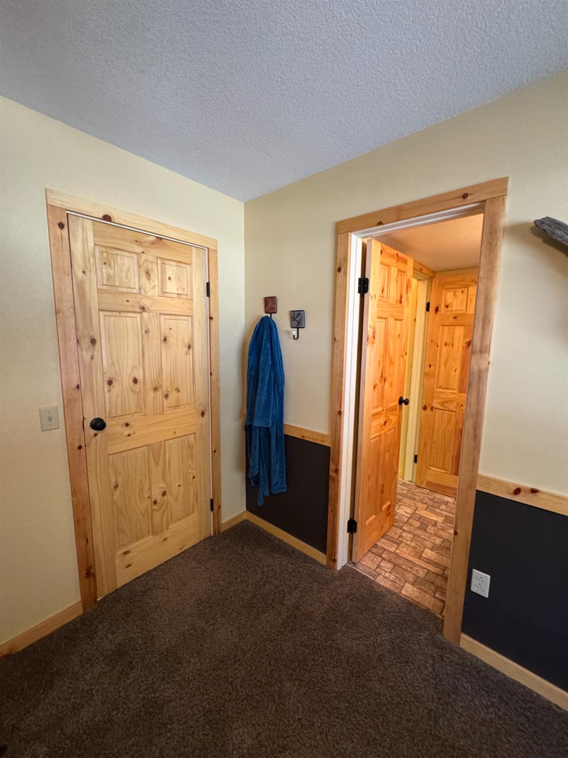 41031 Windwood Ln, Shaver Lake, CA 93664