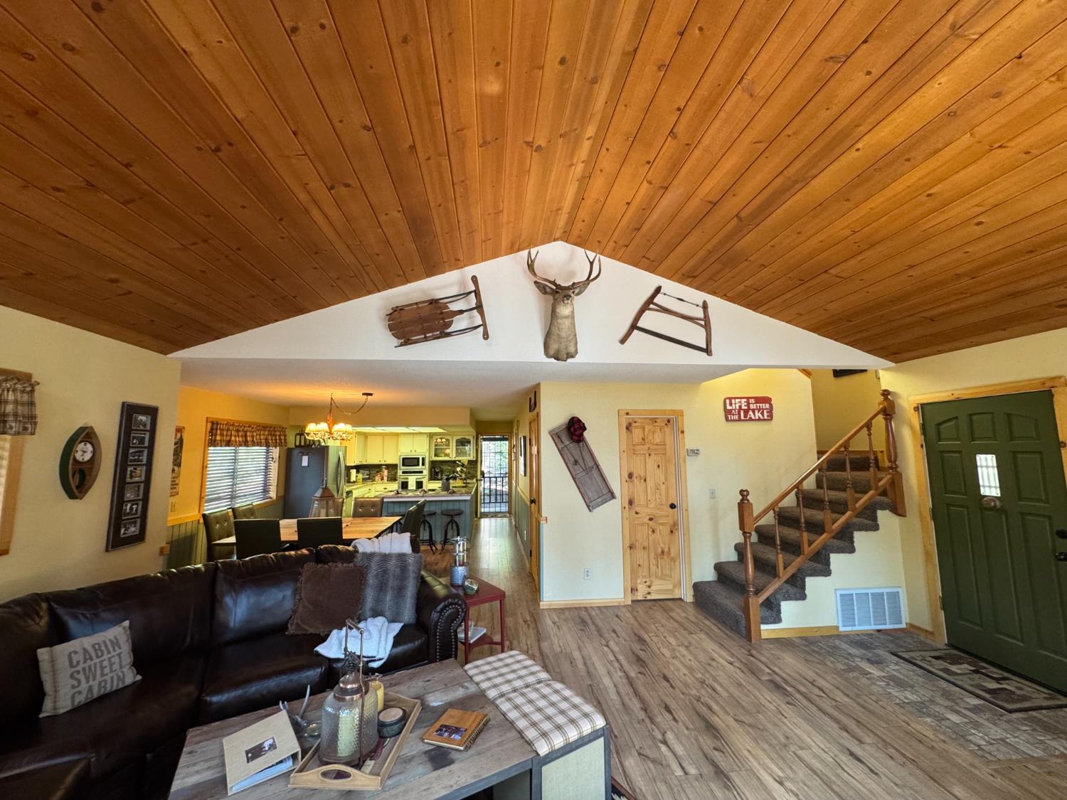 41031 Windwood Ln, Shaver Lake, CA 93664