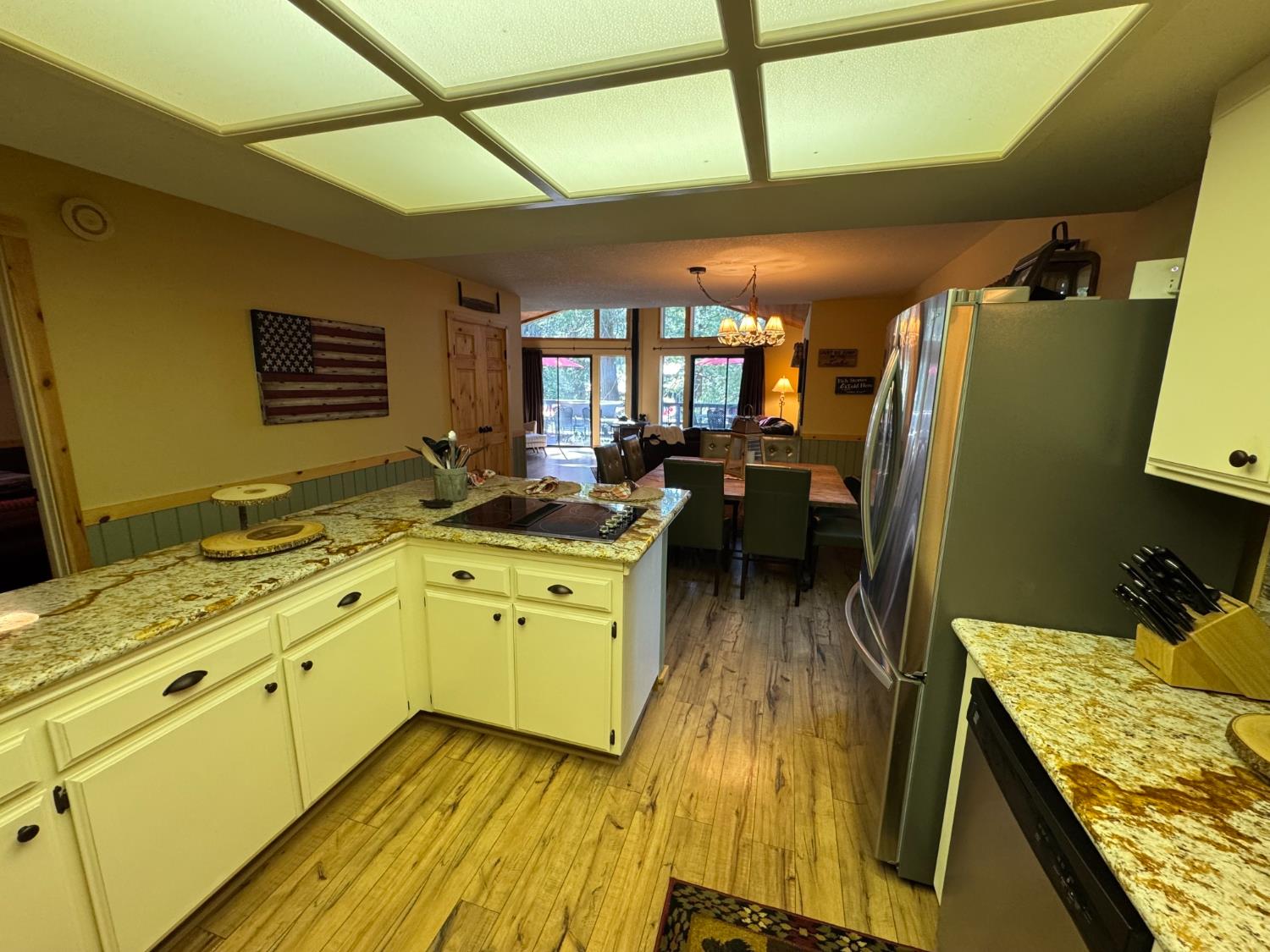 41031 Windwood Ln, Shaver Lake, CA 93664