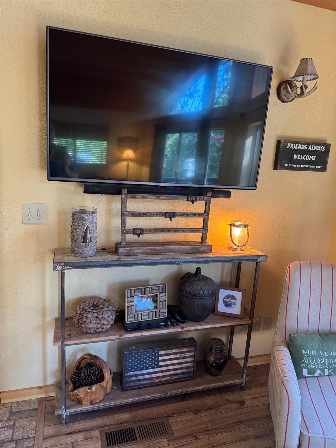 41031 Windwood Ln, Shaver Lake, CA 93664