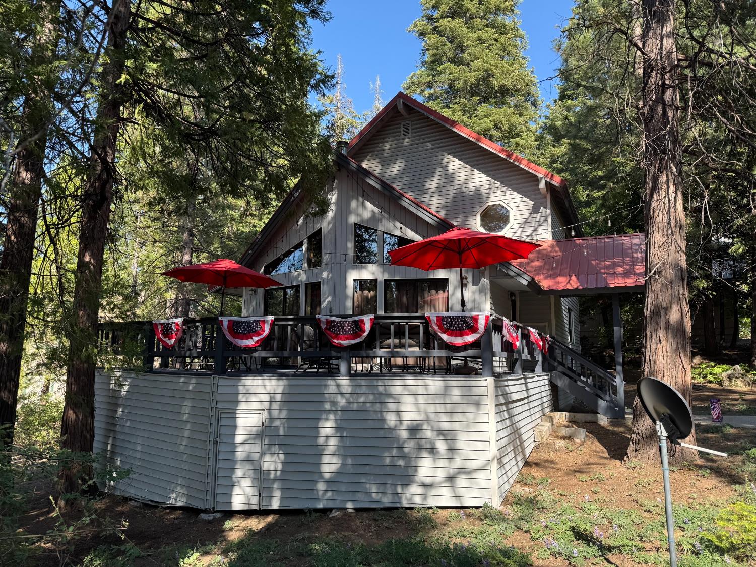 41031 Windwood Ln, Shaver Lake, CA 93664