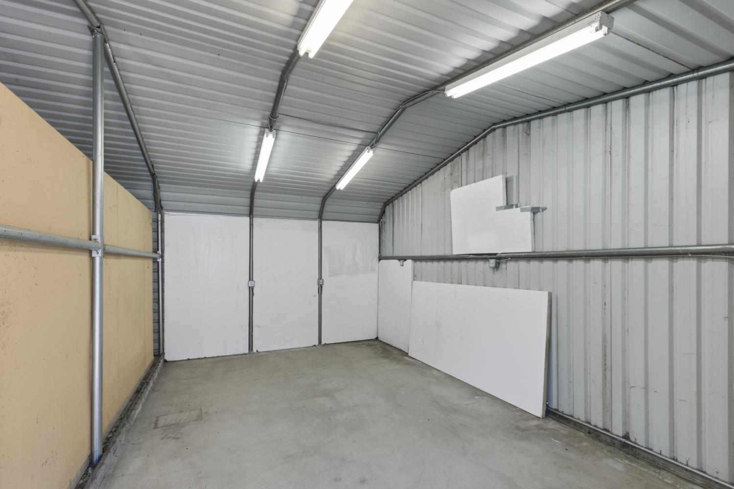 13945 S Academy Ave, Kingsburg, CA 93631