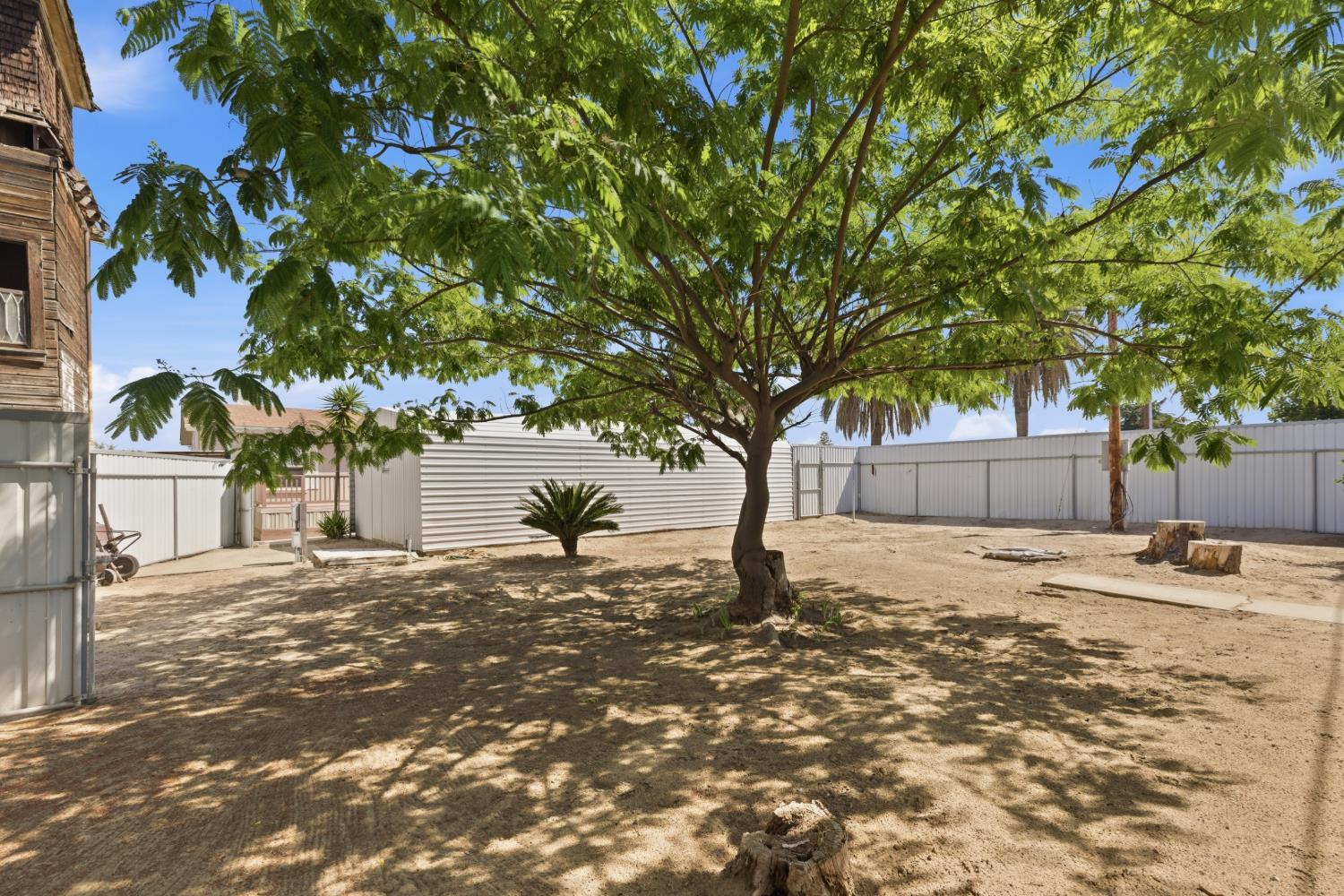 13945 S Academy Ave, Kingsburg, CA 93631