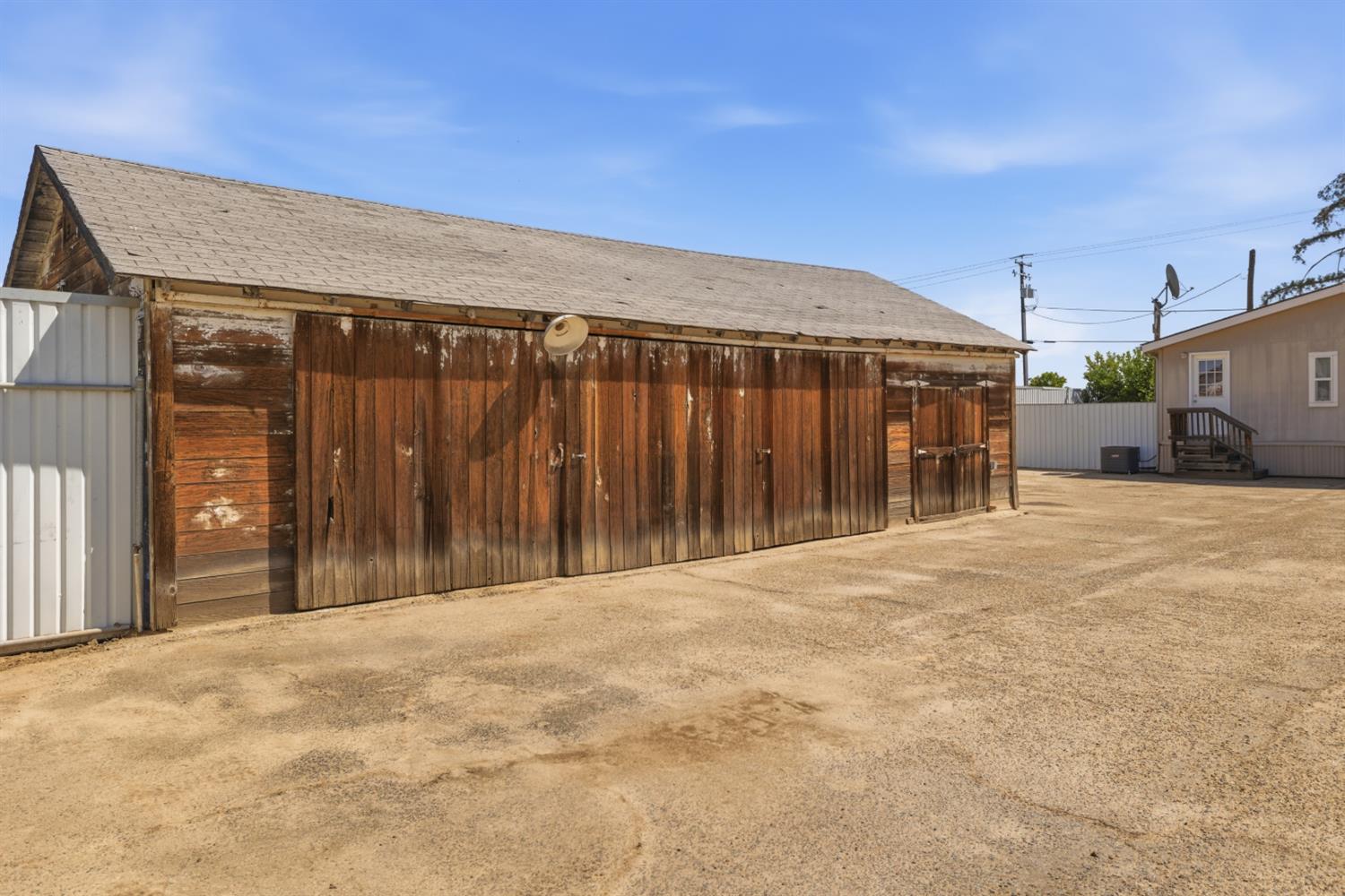 13945 S Academy Ave, Kingsburg, CA 93631