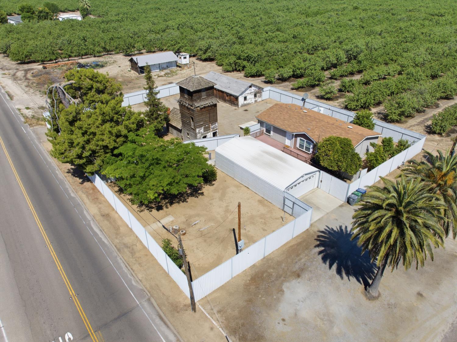 13945 S Academy Ave, Kingsburg, CA 93631
