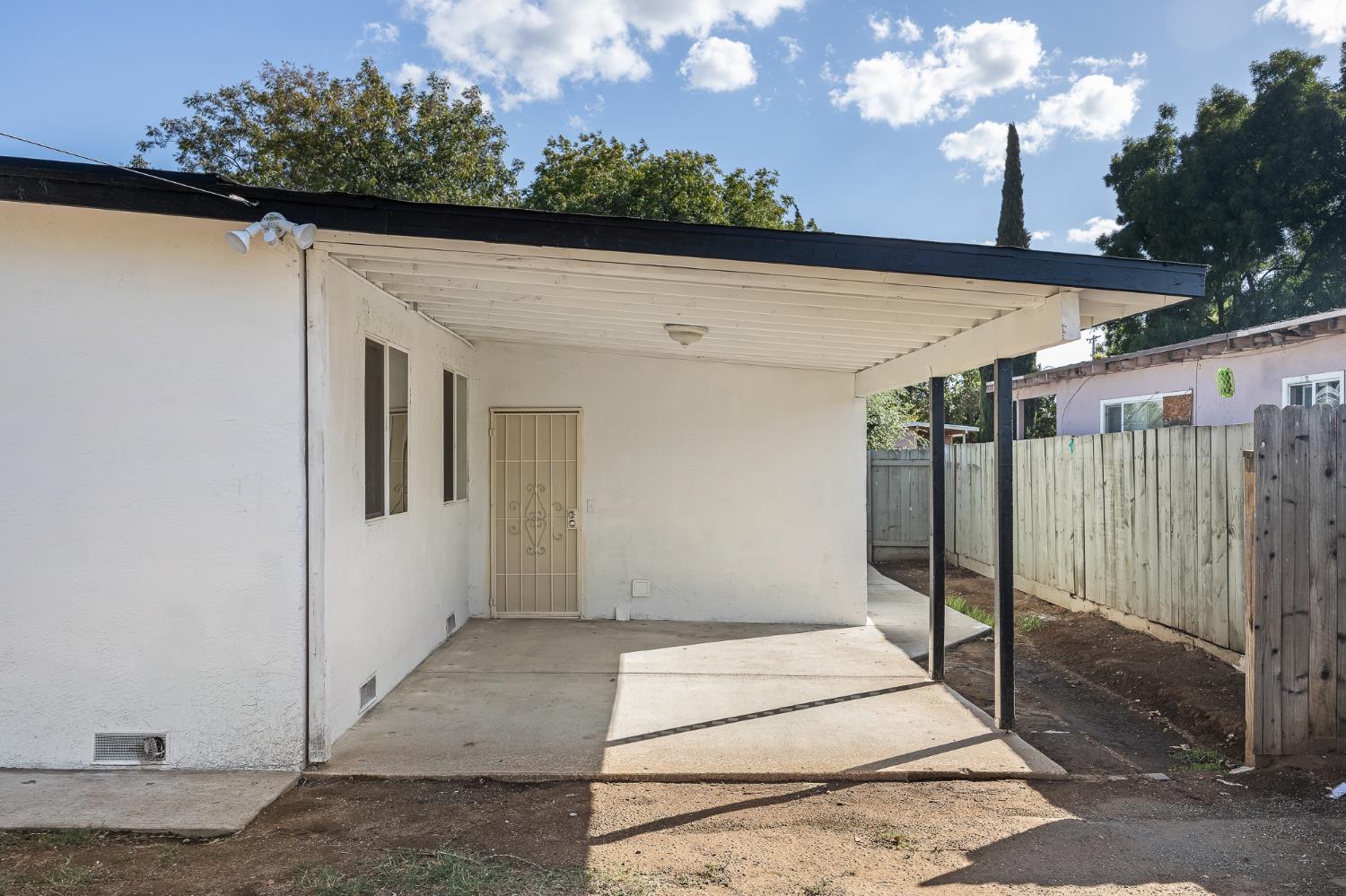 356 W Strother Ave, Fresno, CA 93706