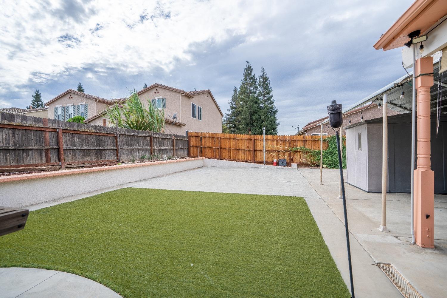 2776 Keats Ave, Clovis, CA 93611