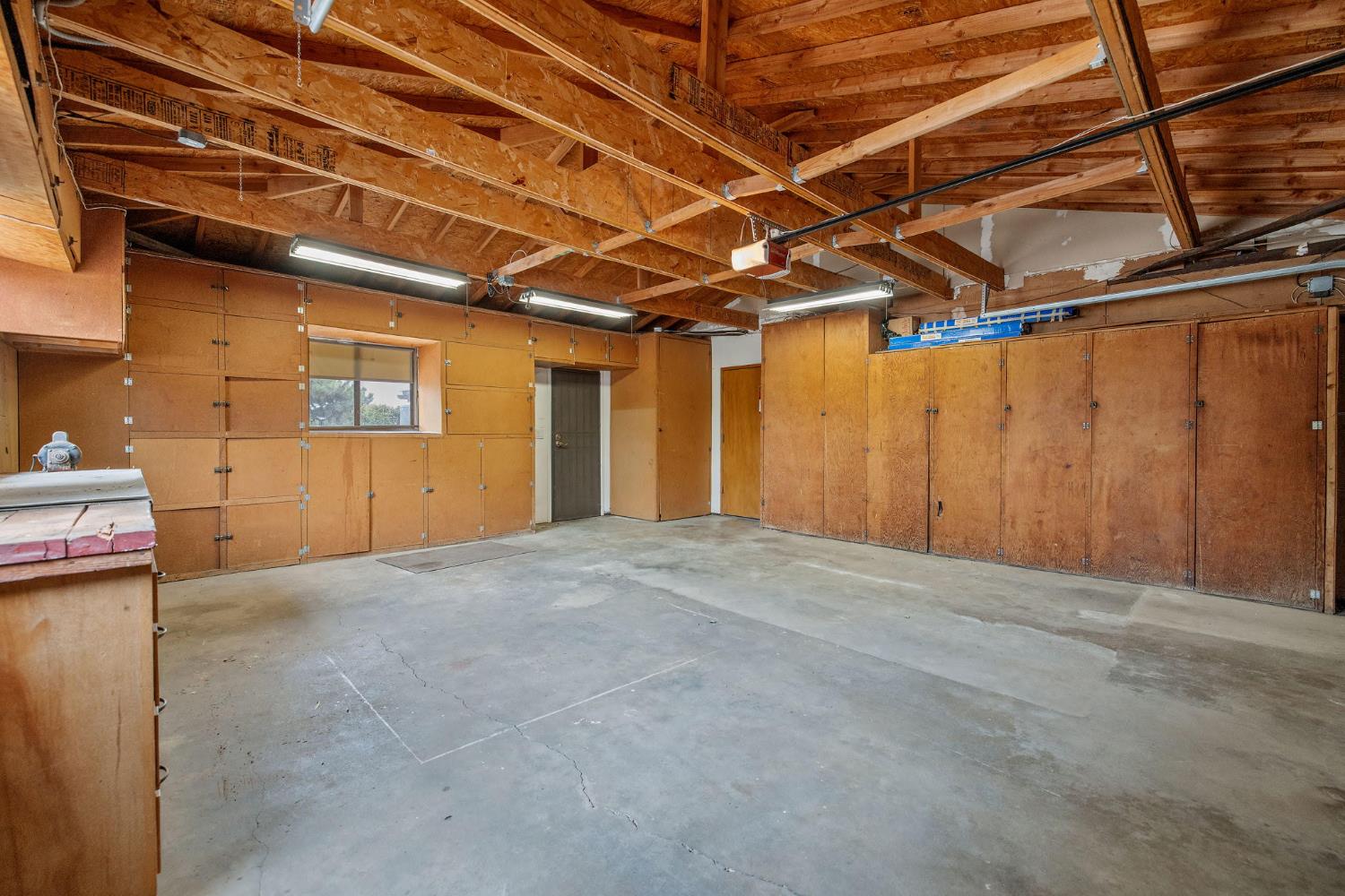 1714 N Blythe Ave, Fresno, CA 93722