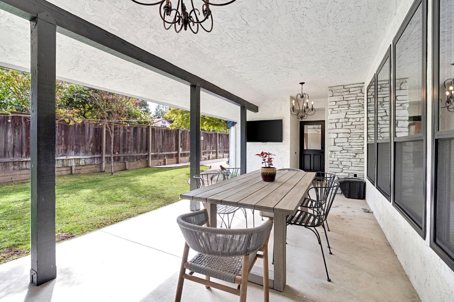 513 E Portland Ave, Fresno, CA 93720
