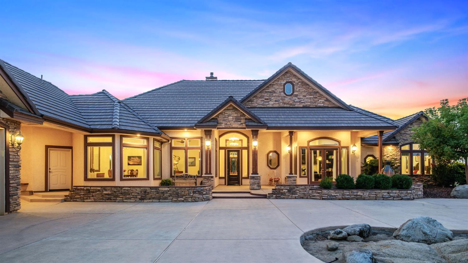 34310 Barn Owl Rd, Raymond, CA 93653