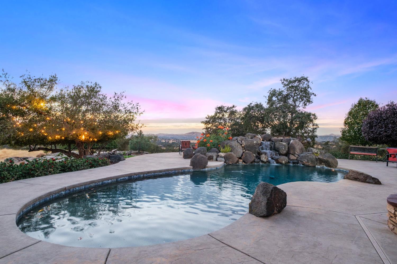 34310 Barn Owl Rd, Raymond, CA 93653