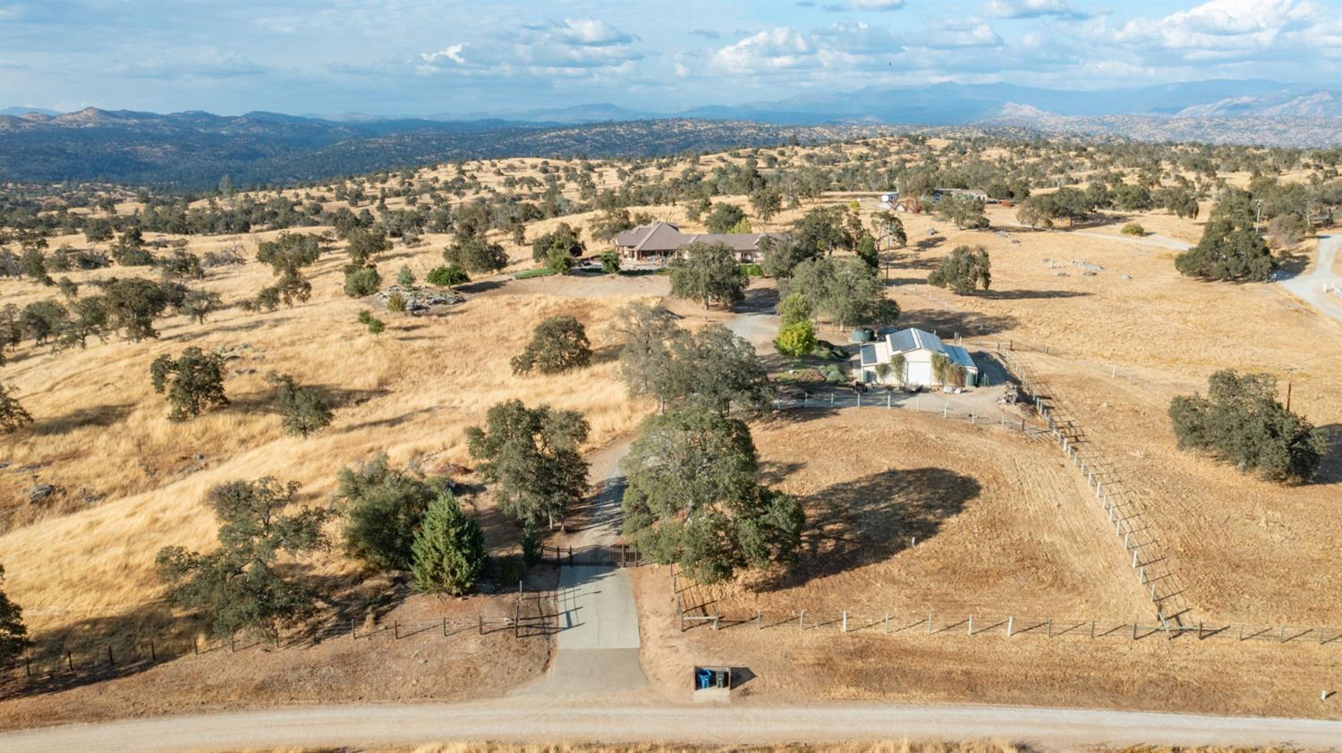 34310 Barn Owl Rd, Raymond, CA 93653