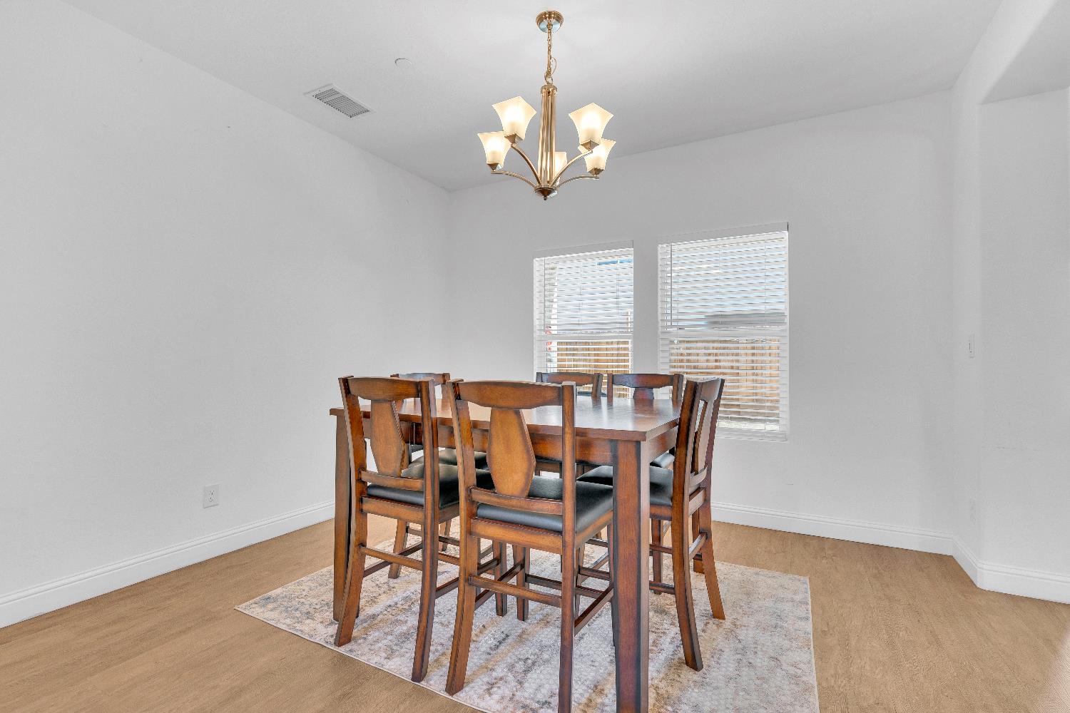 4430 W Langden Dr, Fresno, CA 93722