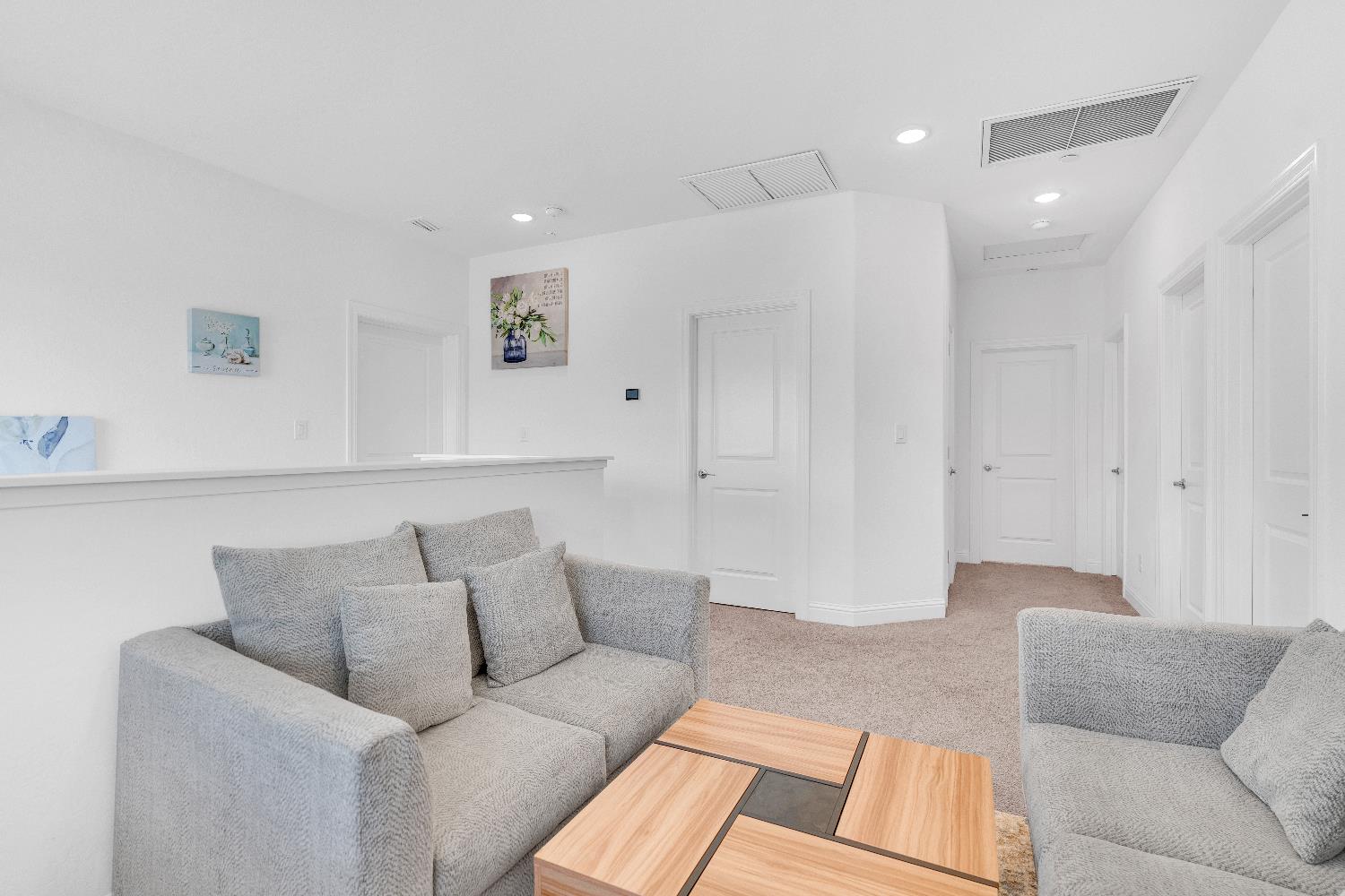 4430 W Langden Dr, Fresno, CA 93722