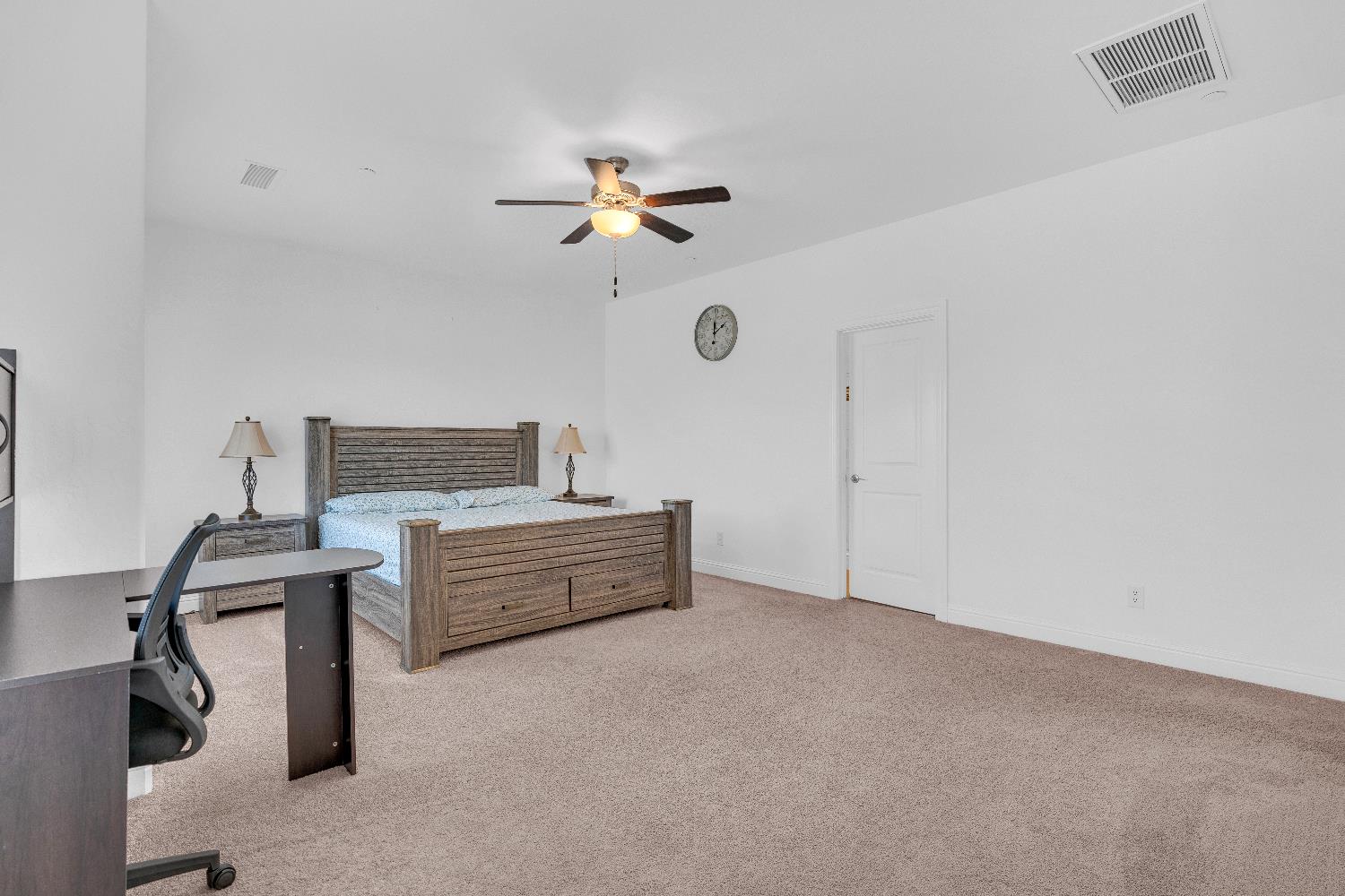 4430 W Langden Dr, Fresno, CA 93722