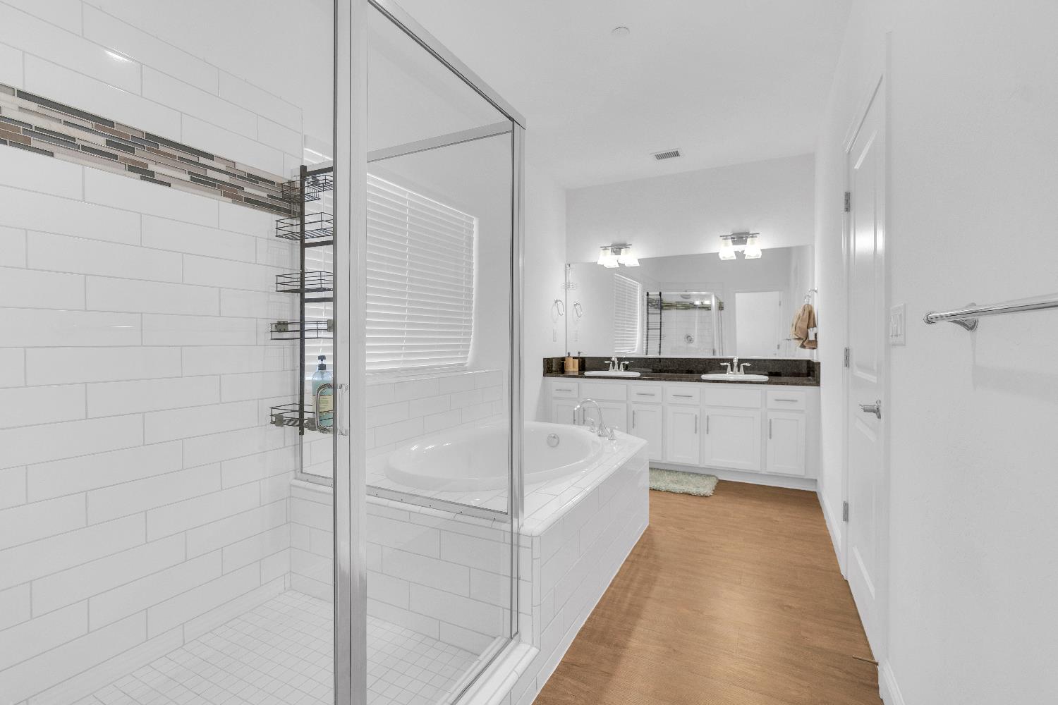 4430 W Langden Dr, Fresno, CA 93722