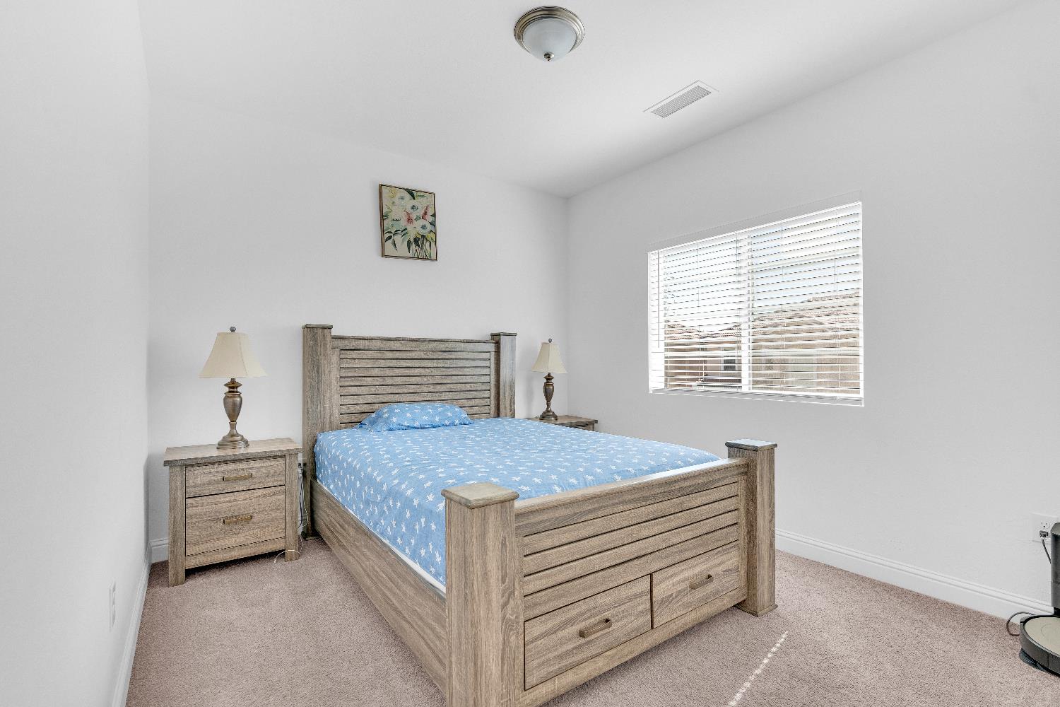 4430 W Langden Dr, Fresno, CA 93722