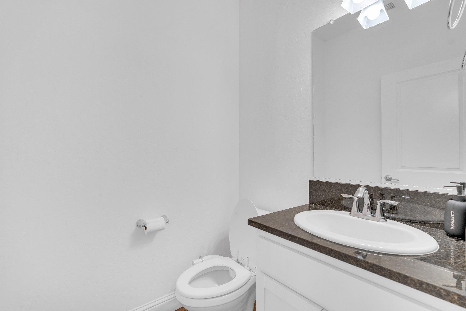 4430 W Langden Dr, Fresno, CA 93722