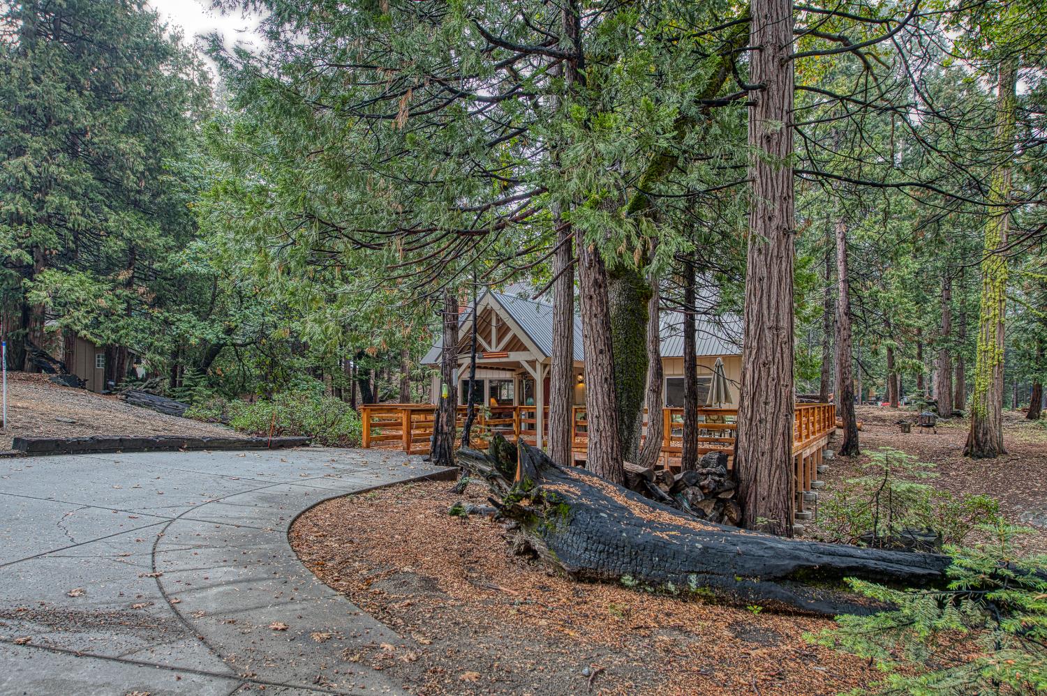 42303 Hanging Branch Rd, Shaver Lake, CA 93664