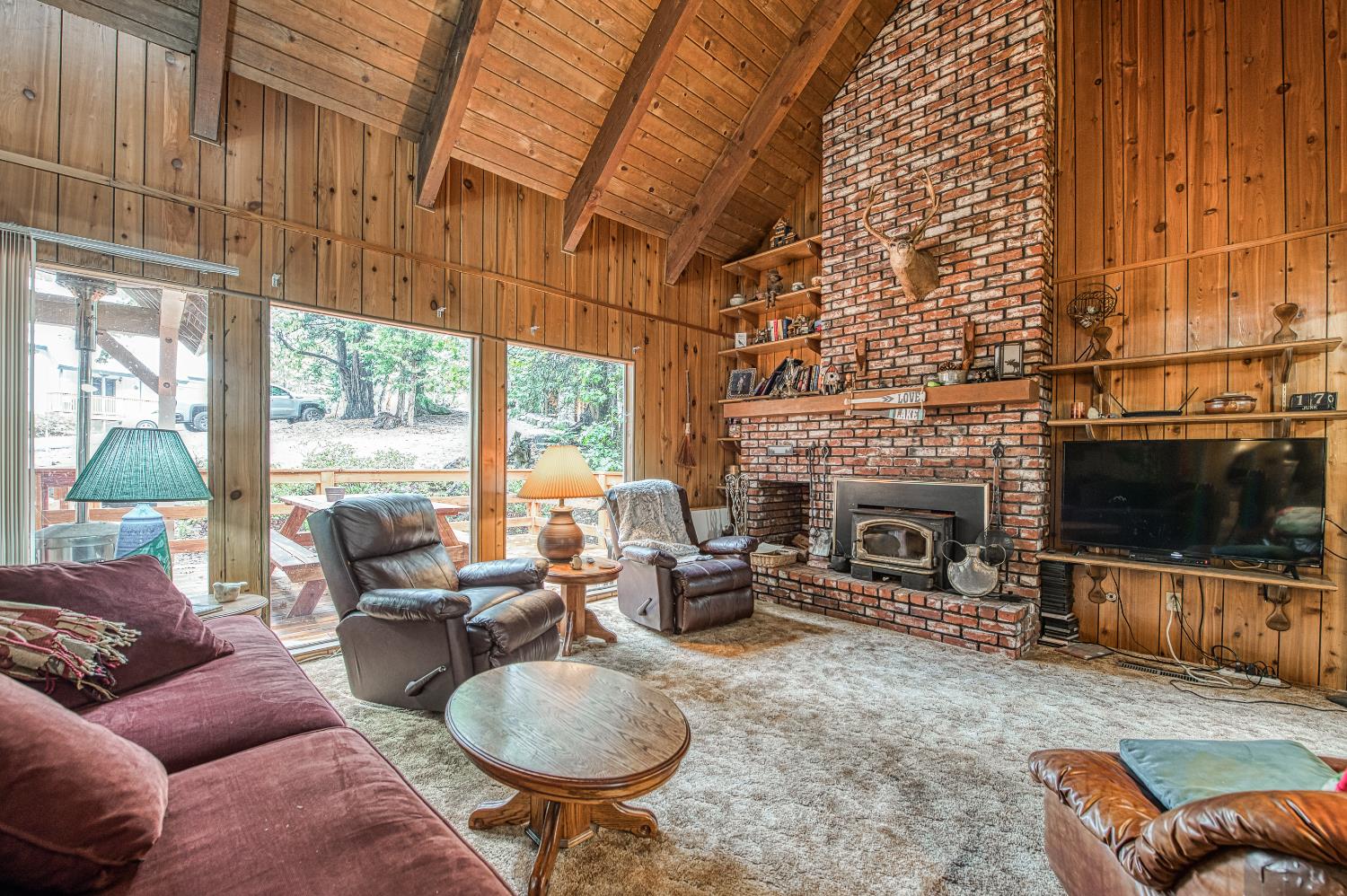 42303 Hanging Branch Rd, Shaver Lake, CA 93664