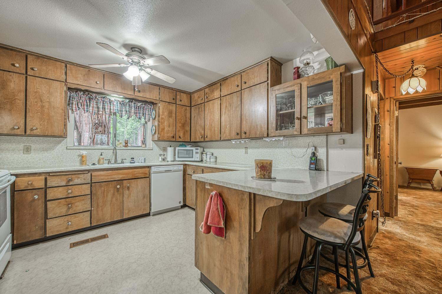 42303 Hanging Branch Rd, Shaver Lake, CA 93664