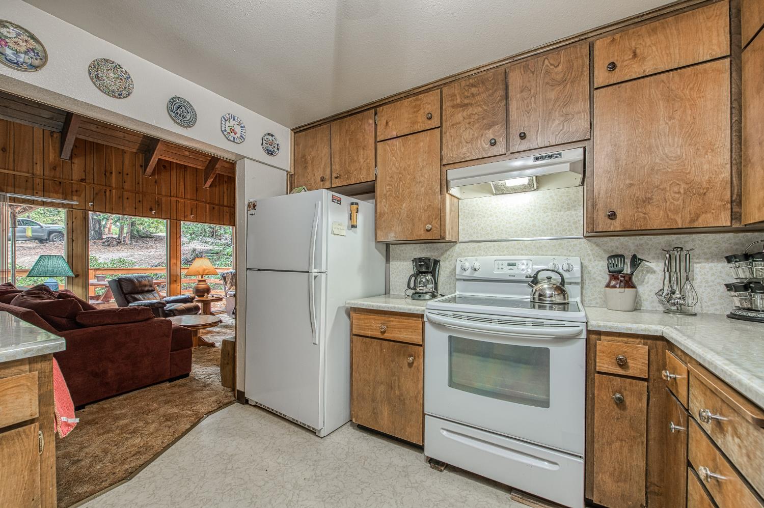 42303 Hanging Branch Rd, Shaver Lake, CA 93664