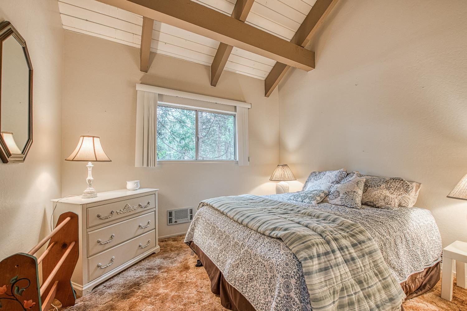 42303 Hanging Branch Rd, Shaver Lake, CA 93664