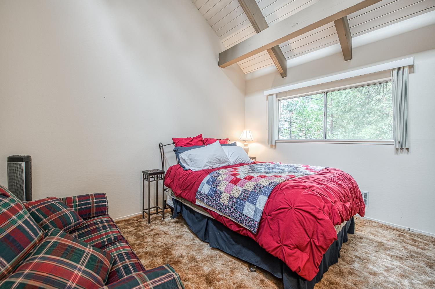 42303 Hanging Branch Rd, Shaver Lake, CA 93664