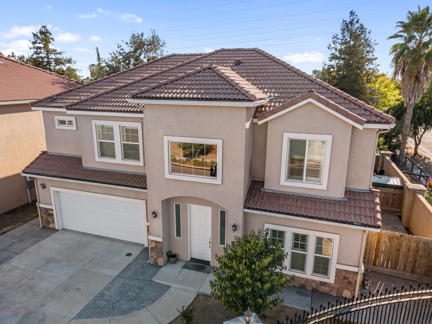 4473 W Langden Dr, Fresno, CA 93722