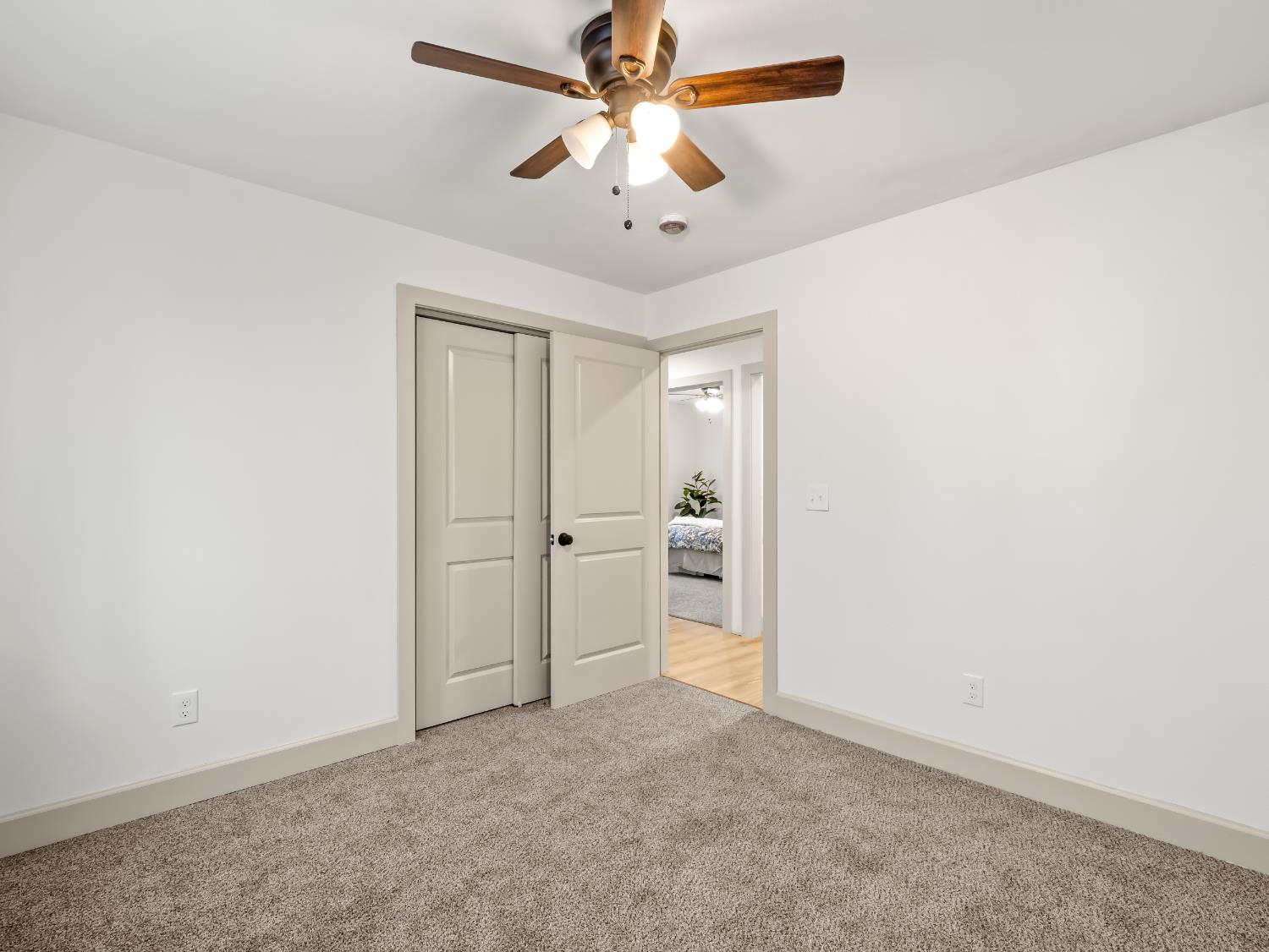 3055 E Olney Ave, Fresno, CA 93725