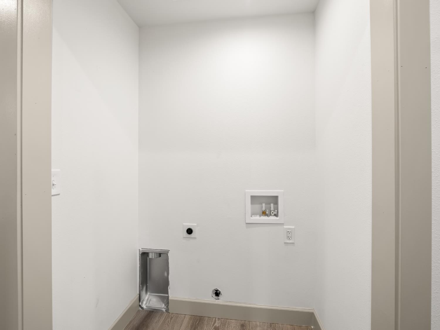 3055 E Olney Ave, Fresno, CA 93725