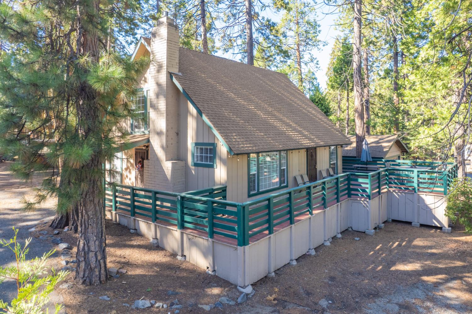 42088 Elderberry Rd, Shaver Lake, CA 93664