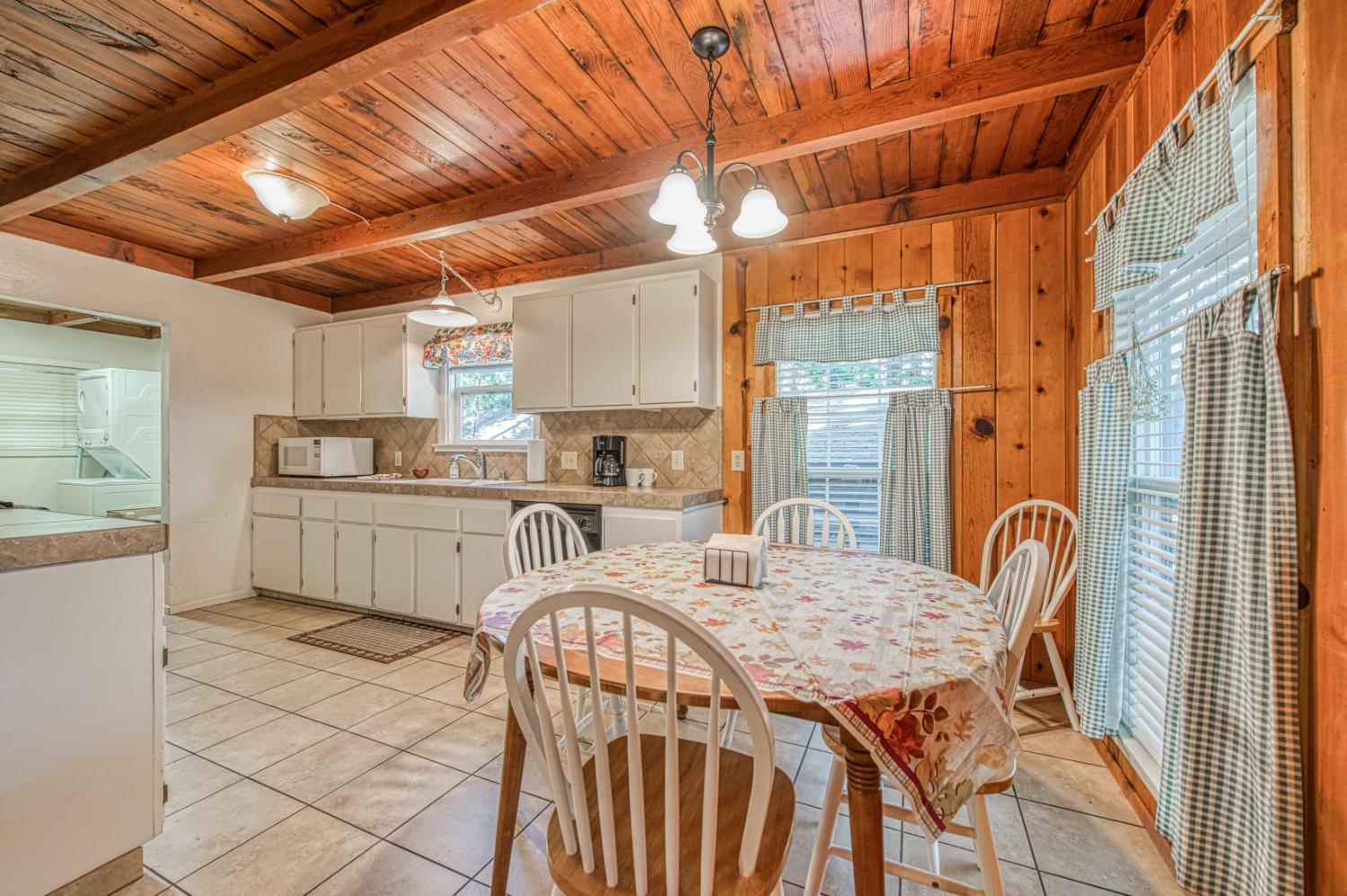 42088 Elderberry Rd, Shaver Lake, CA 93664