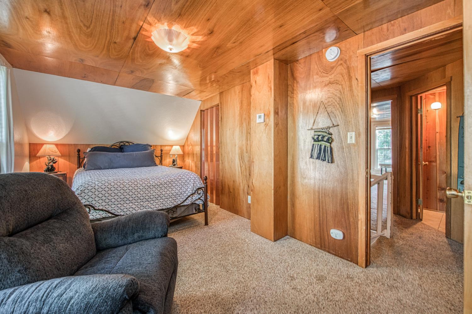 42088 Elderberry Rd, Shaver Lake, CA 93664