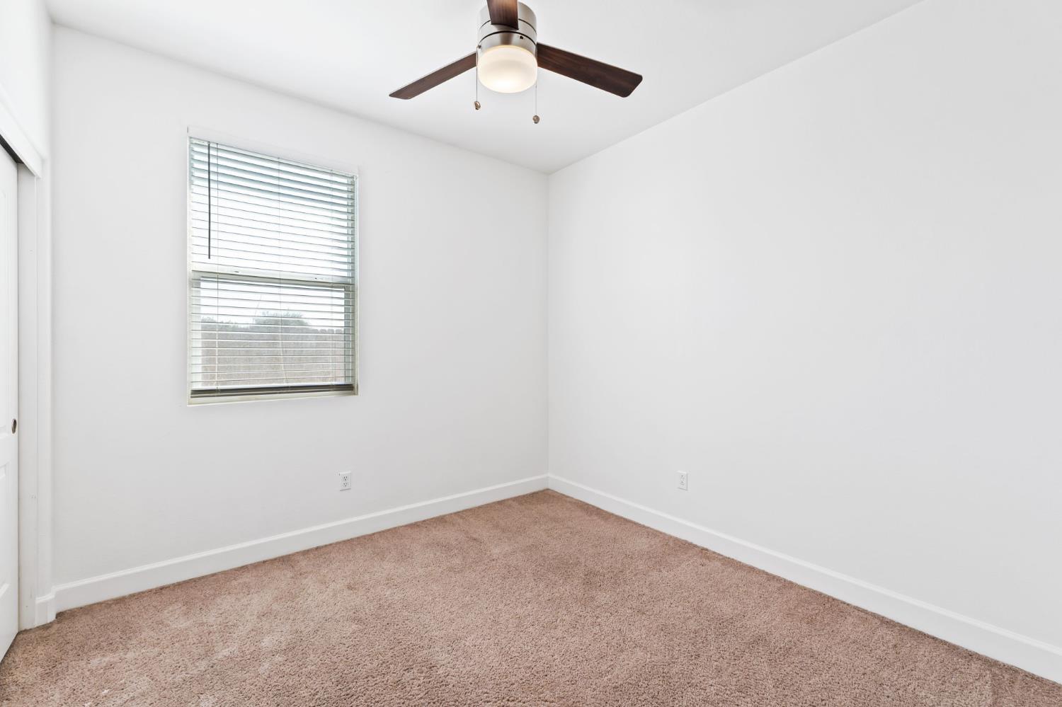 895 E Curtis Ave, Fowler, CA 93625