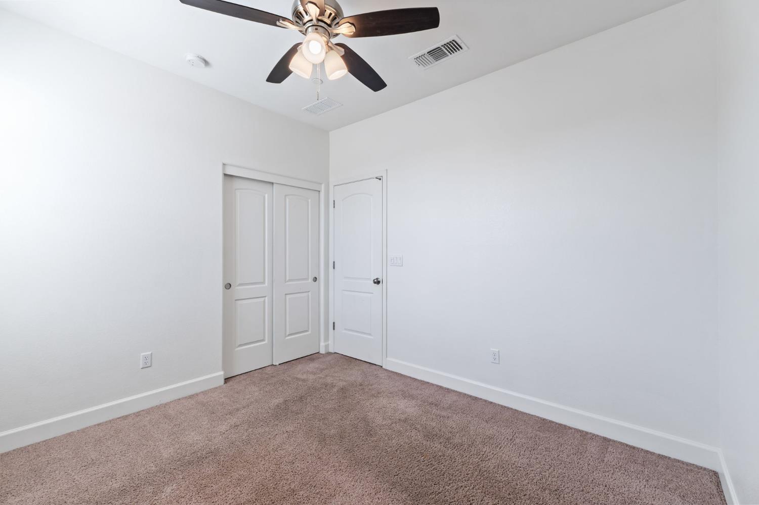 895 E Curtis Ave, Fowler, CA 93625