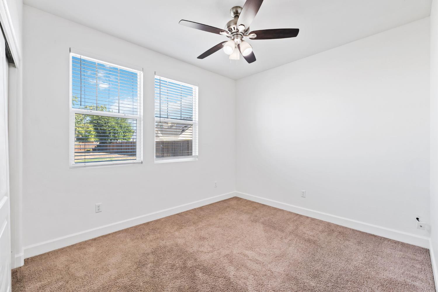 895 E Curtis Ave, Fowler, CA 93625