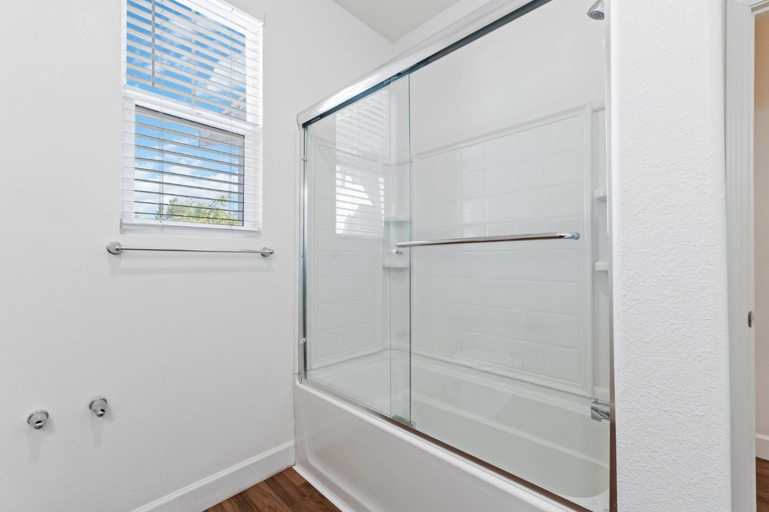 895 E Curtis Ave, Fowler, CA 93625