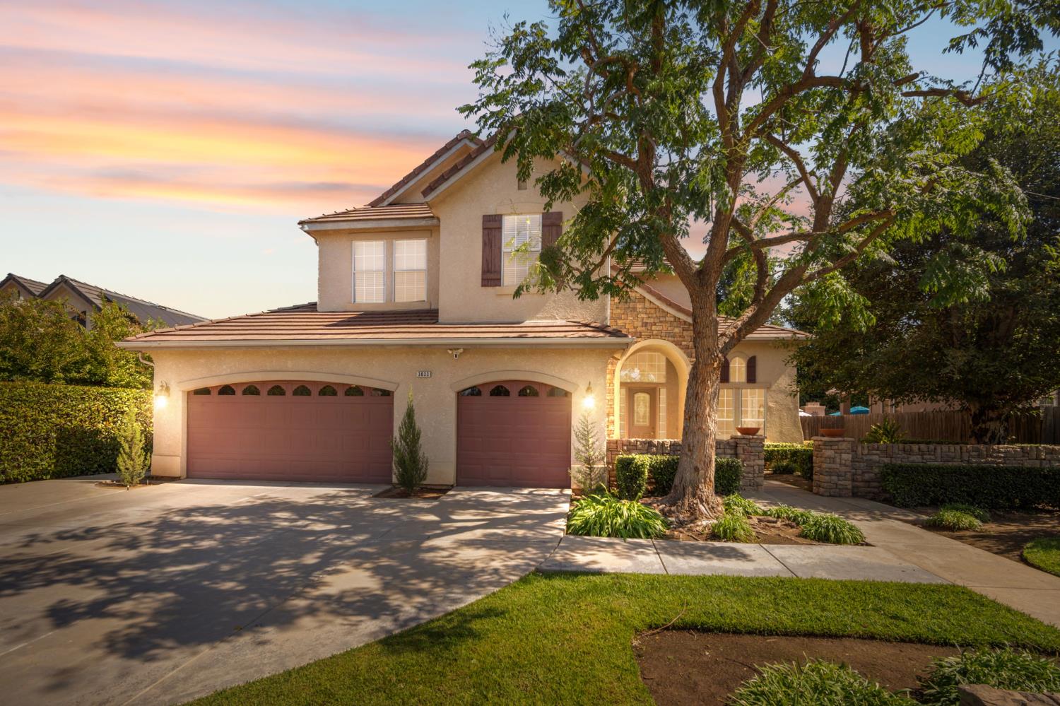 3033 Hanson Ave, Clovis, CA 93611