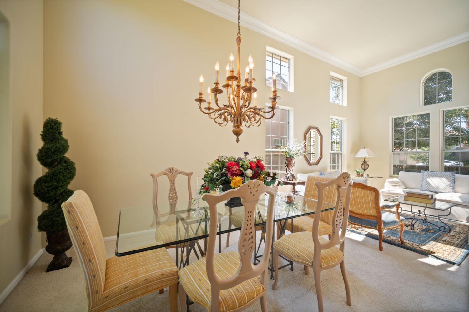 3033 Hanson Ave, Clovis, CA 93611