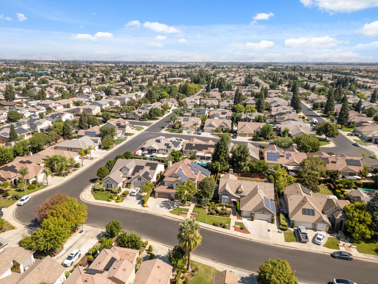 3033 Hanson Ave, Clovis, CA 93611