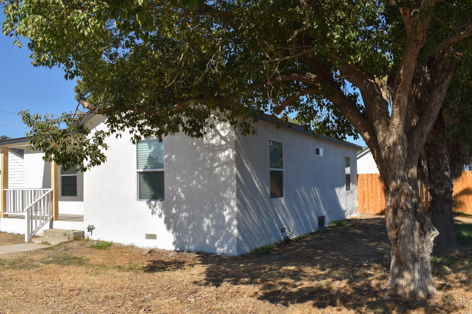 455 S 3rd St, Chowchilla, CA 93610