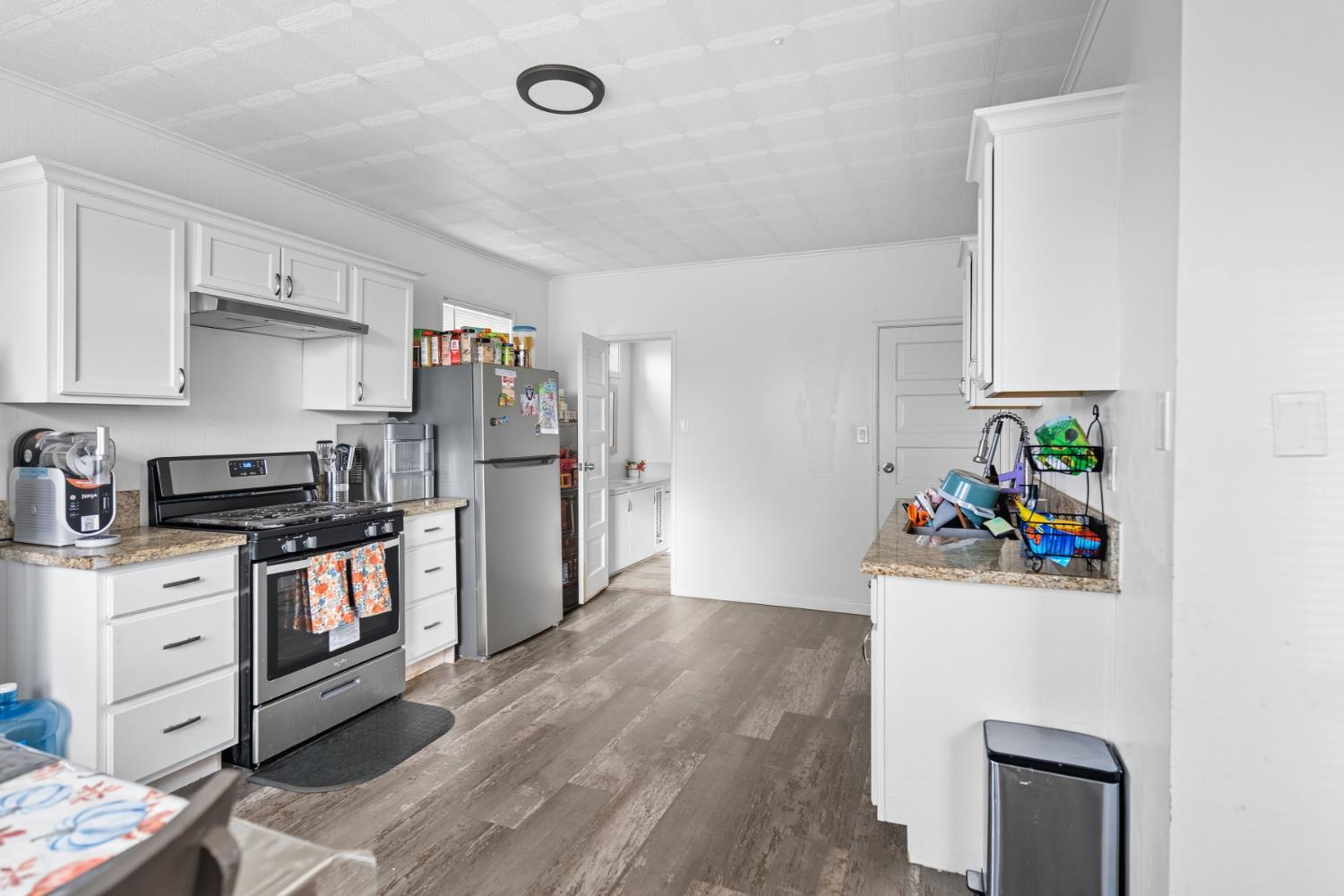 5938 S Cherry Ave, Fresno, CA 93706