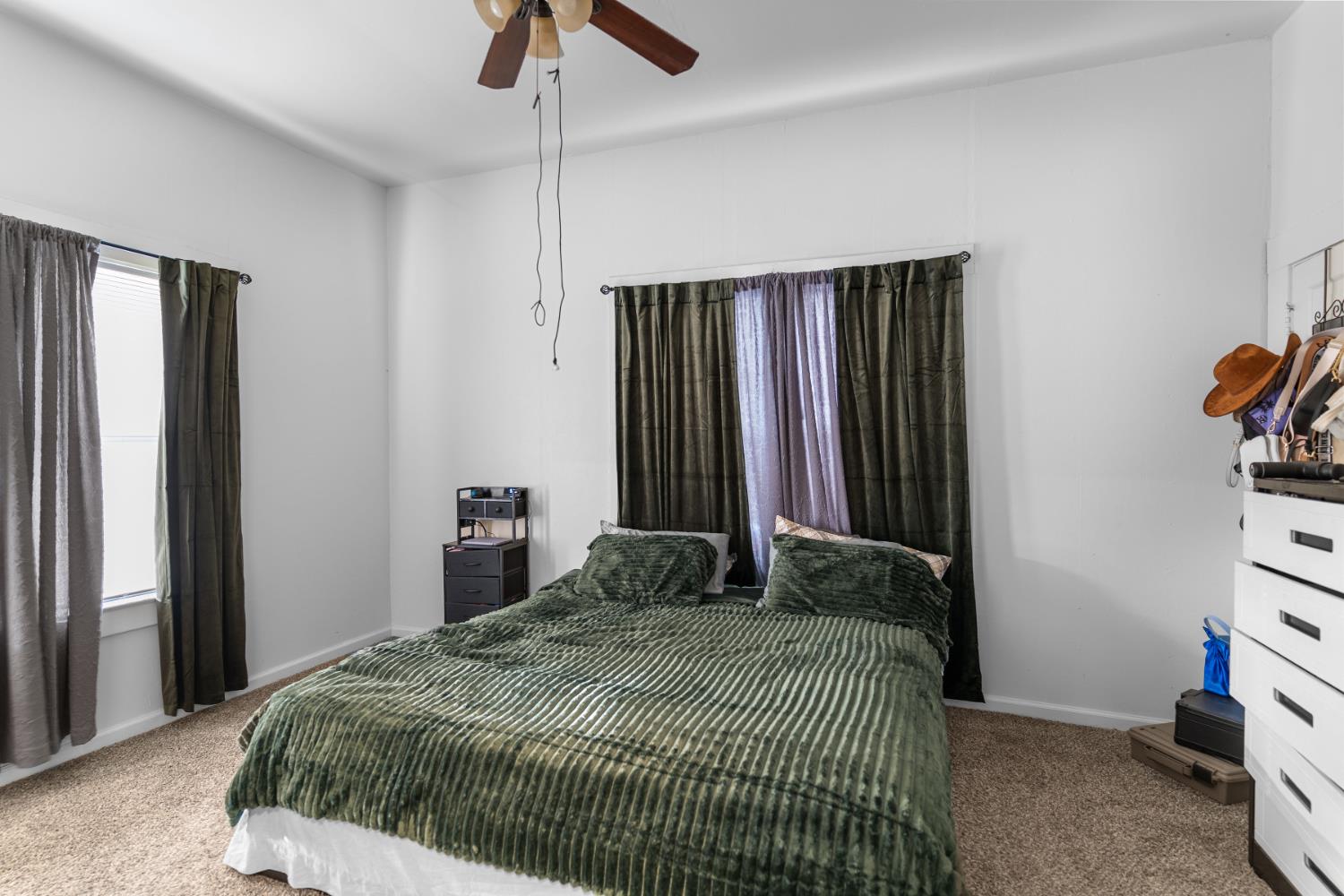 5938 S Cherry Ave, Fresno, CA 93706