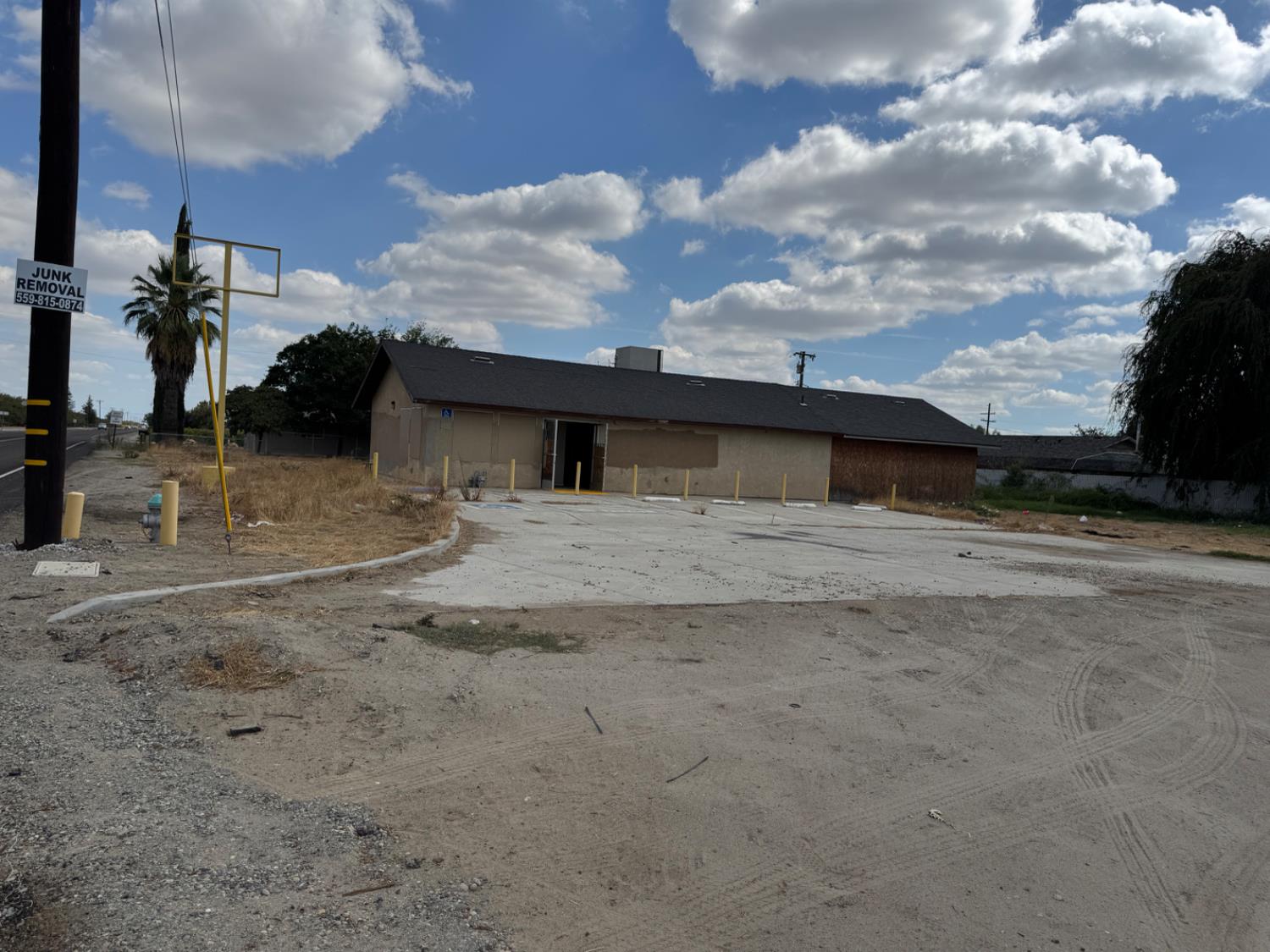 12441 W Shaw Ave, Fresno, CA 93723