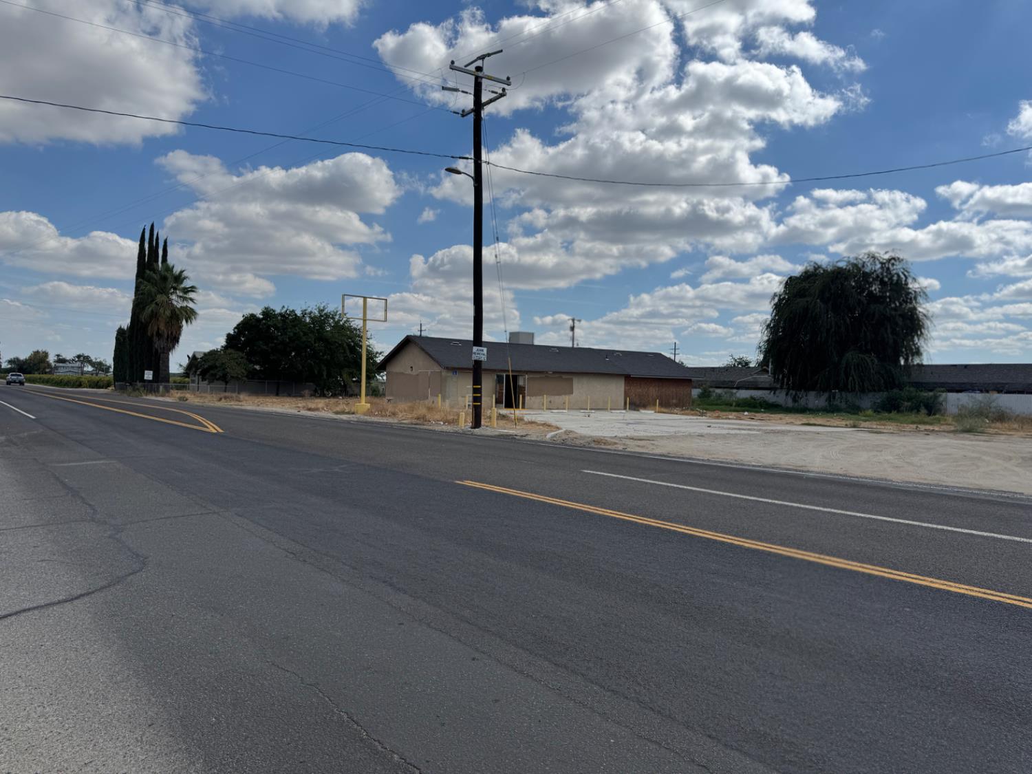 12441 W Shaw Ave, Fresno, CA 93723