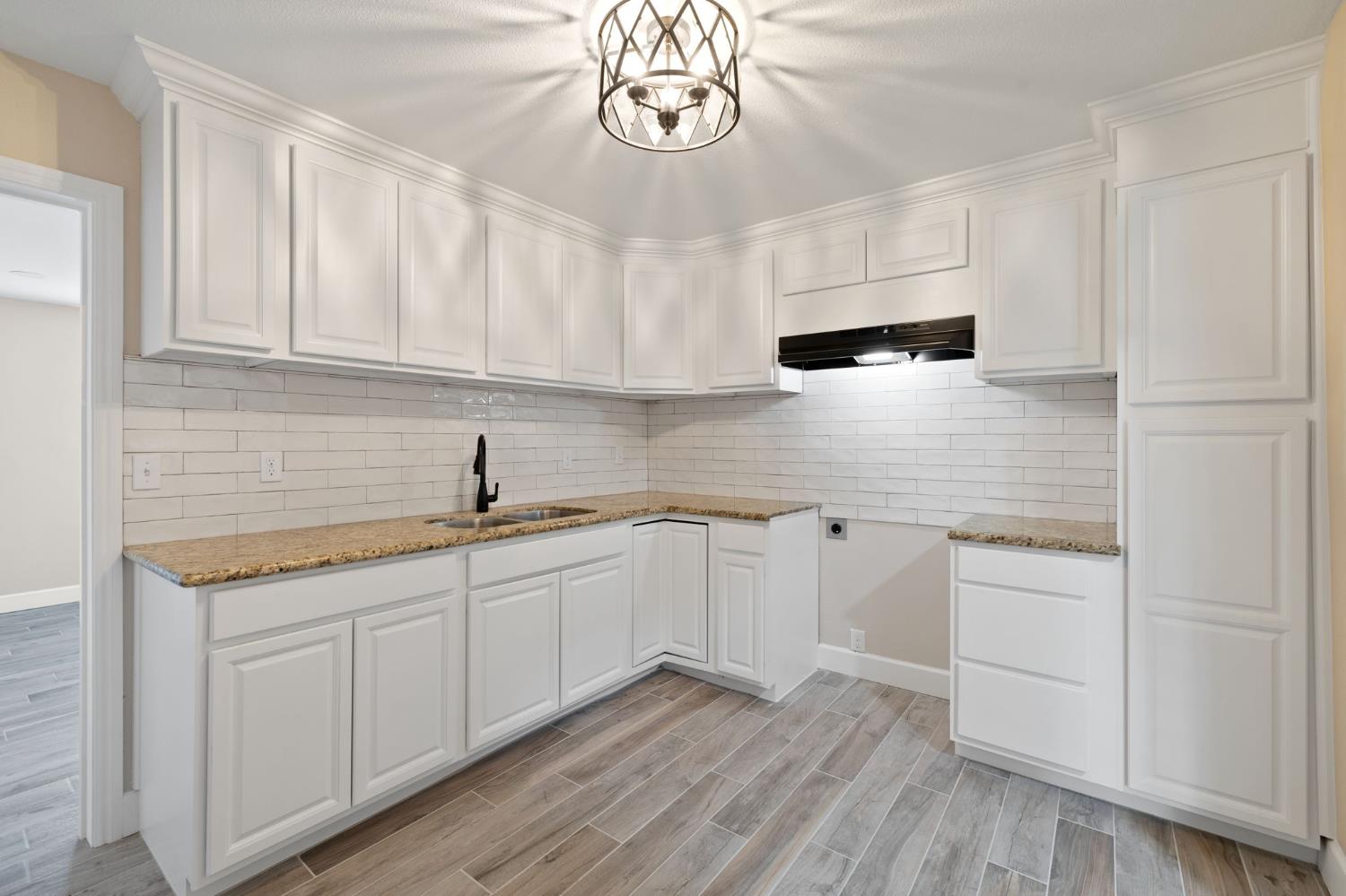 3641 S Cherry Ave, Fresno, CA 93706