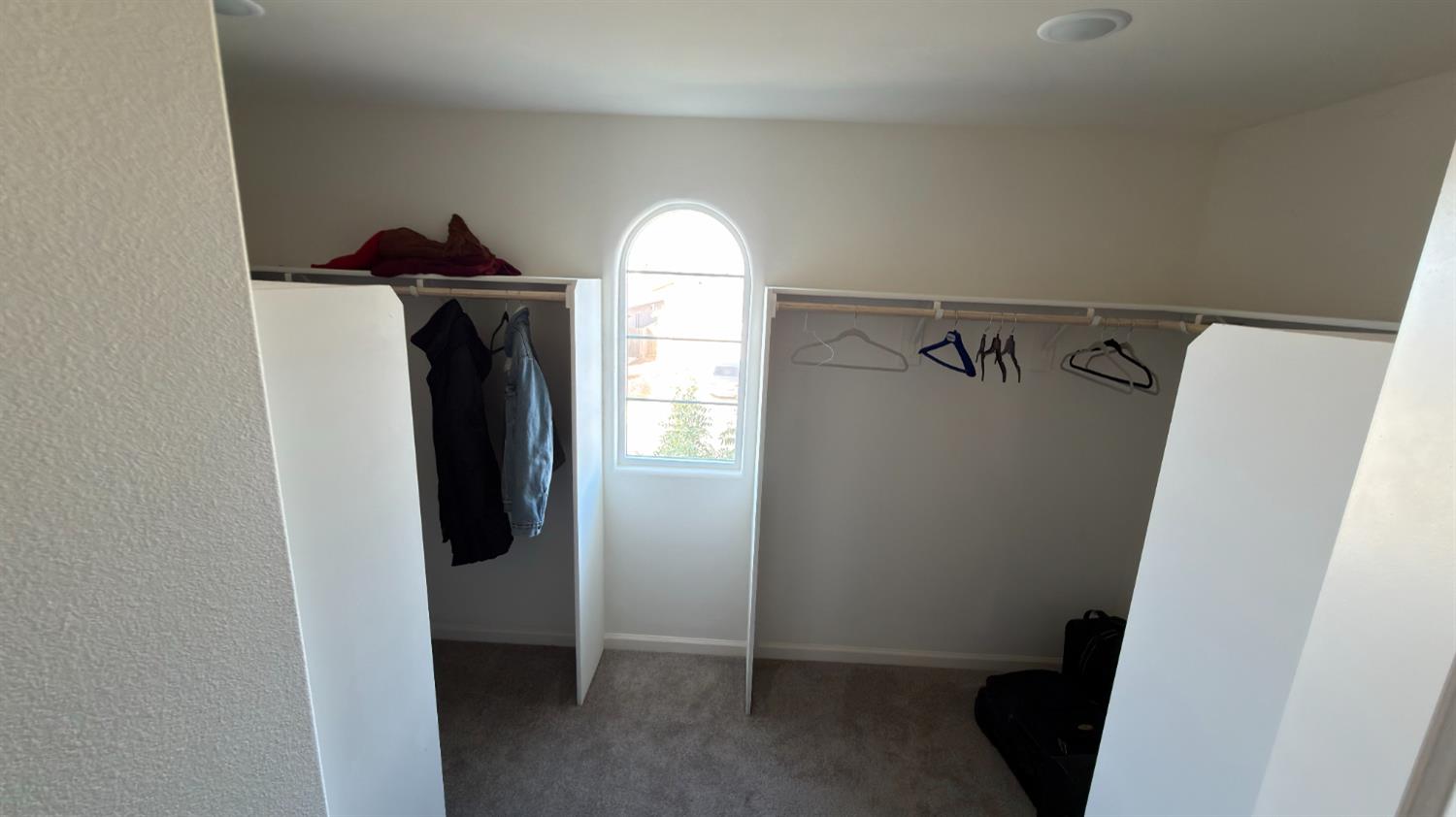 1417 San Pietro Dr, Madera, CA 93637