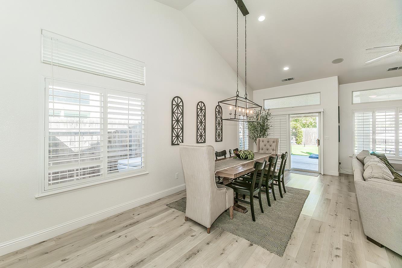 2290 W Atlanta Ave, Fresno, CA 93711
